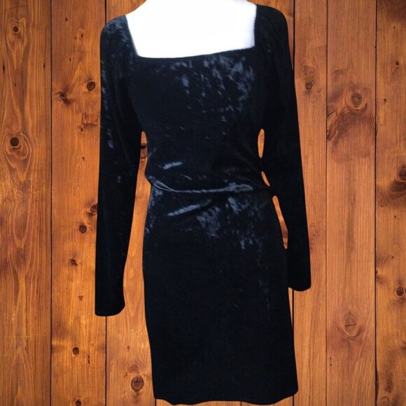 Gilli Women's Small Black Crush Velvet Long Sleeve Ruched Sweetheart Neck Dress - Picture 4 of 4